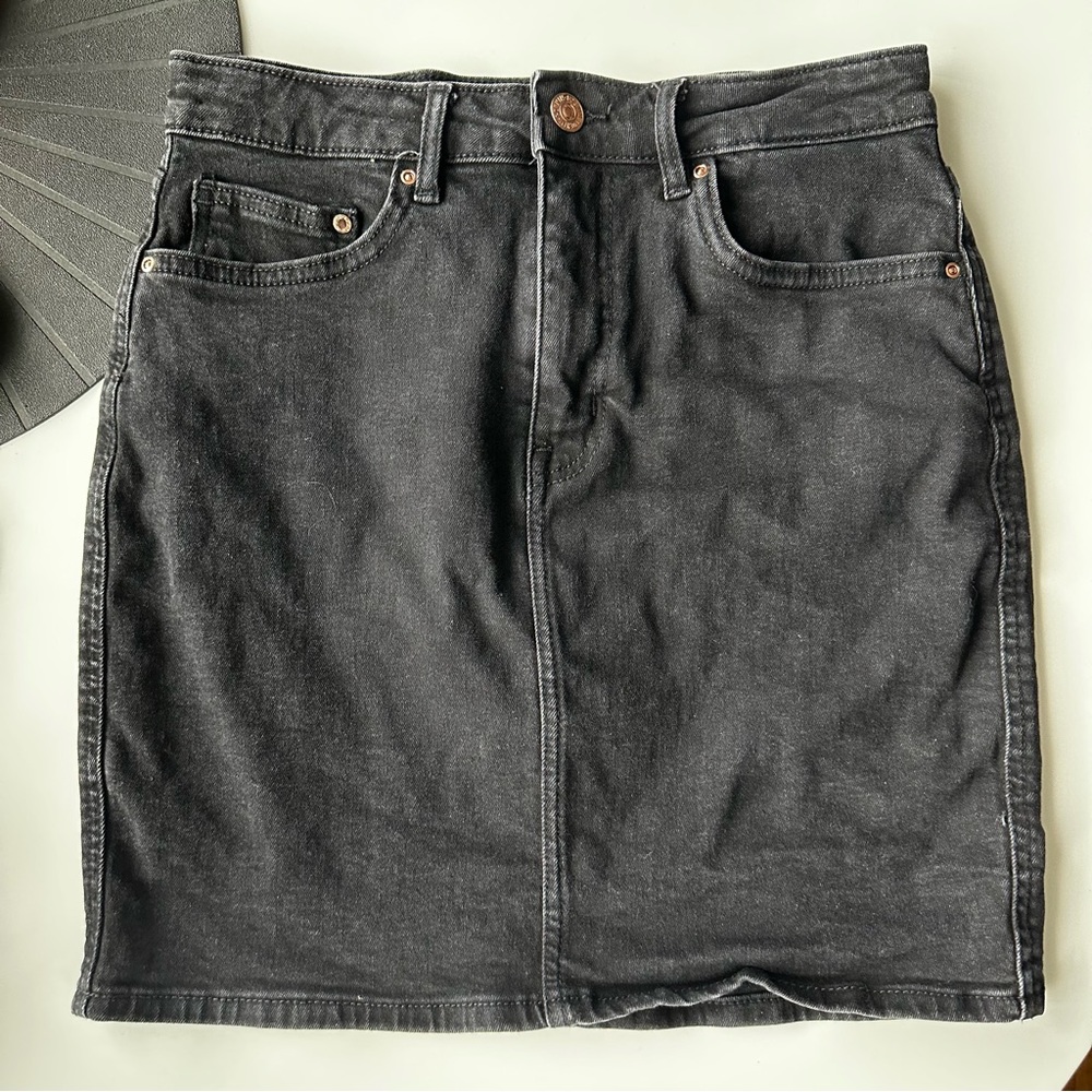 NWOT H&M Black Denim Skirt - Picture 1 of 5